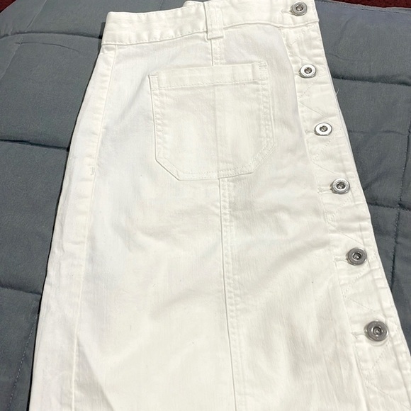 Tommy Hilfiger Skirt Button Front NWT - Picture 3 of 3